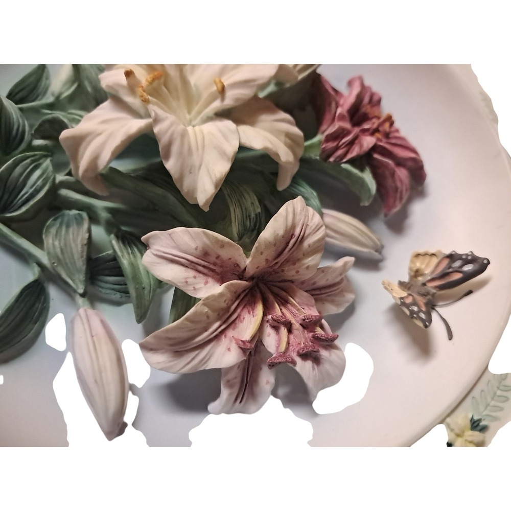 THE LILY GARDEN Plate Lena Liu's Beautiful Gardens #4. 3D Lillies And Butterfly - Picture 4 of 13